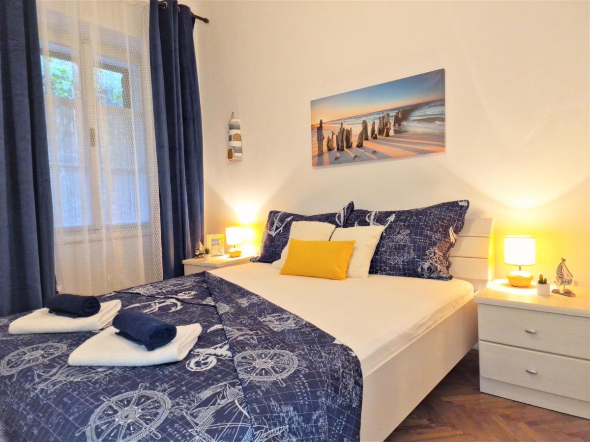 Pirates' Bay Apartment - Omiš Exteriér fotografie