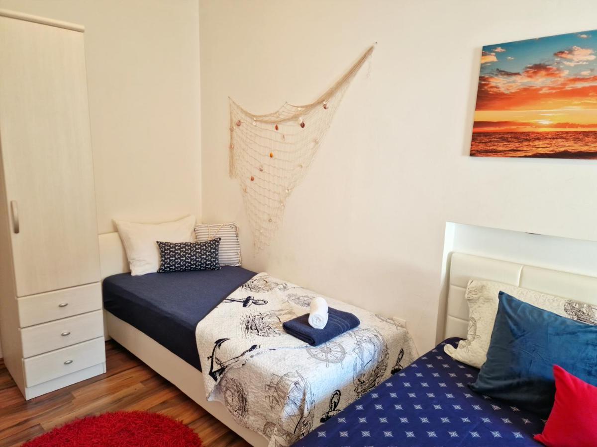 Pirates' Bay Apartment - Omiš Exteriér fotografie