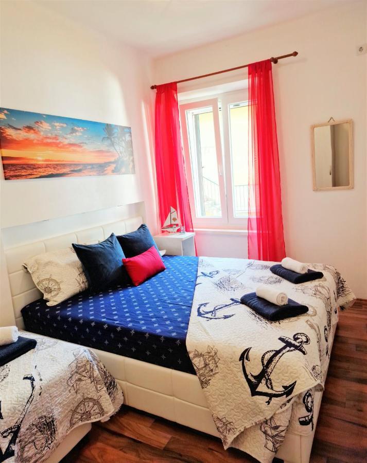 Pirates' Bay Apartment - Omiš Exteriér fotografie