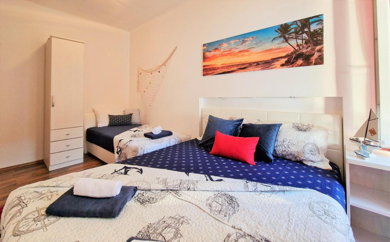 Pirates' Bay Apartment - Omiš Exteriér fotografie