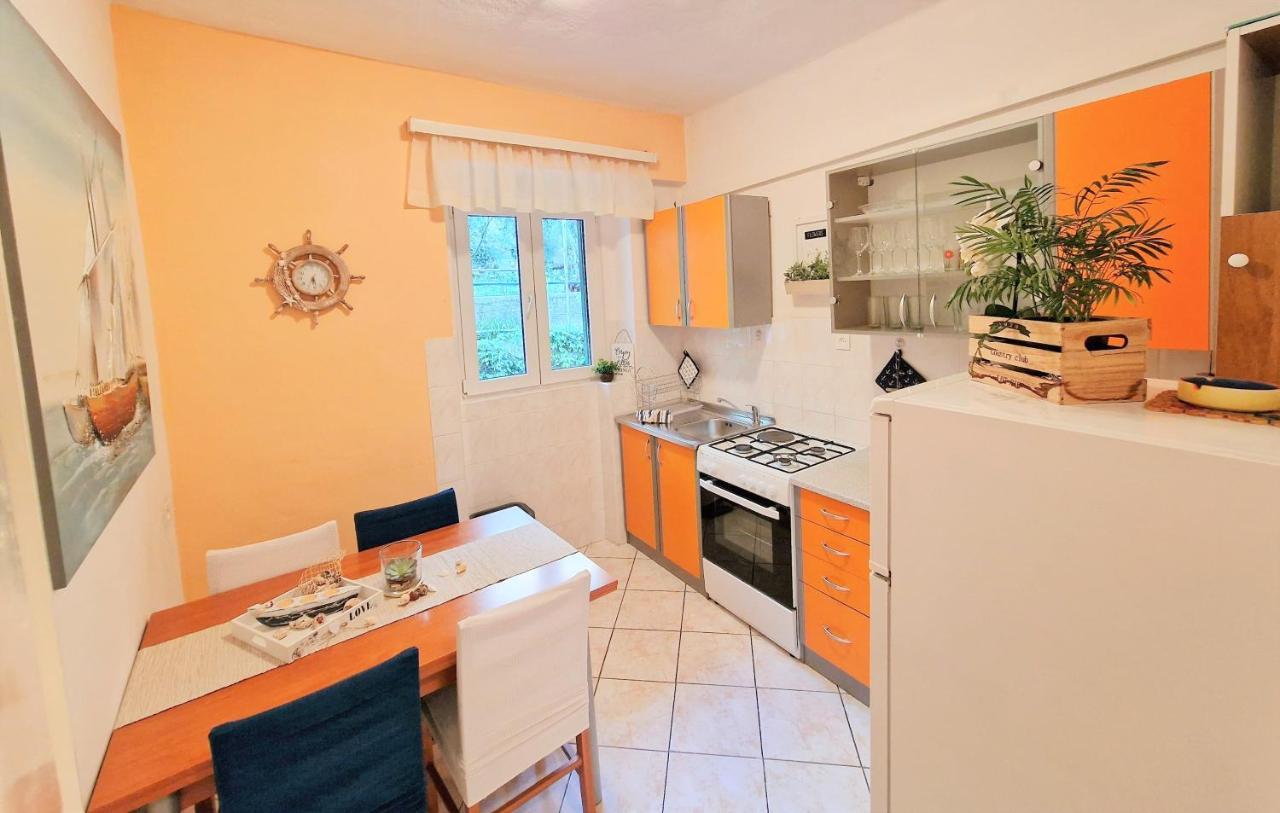 Pirates' Bay Apartment - Omiš Exteriér fotografie