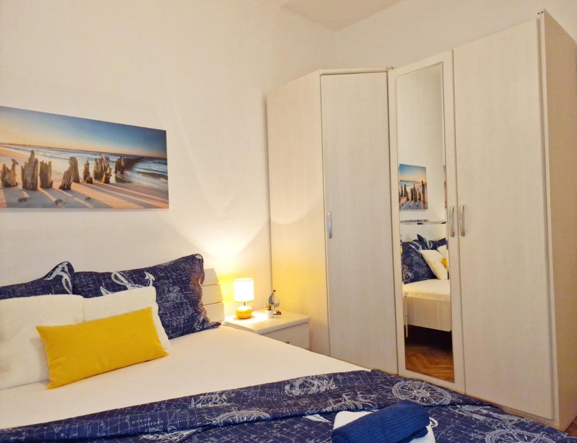 Pirates' Bay Apartment - Omiš Exteriér fotografie